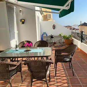 miramar-nerja-luxury-apartment-near-burriana-beach-with-pool.es-andalucia.com/